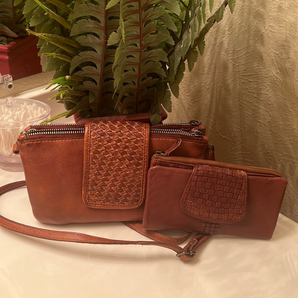 Violence Holland crossbody handbag